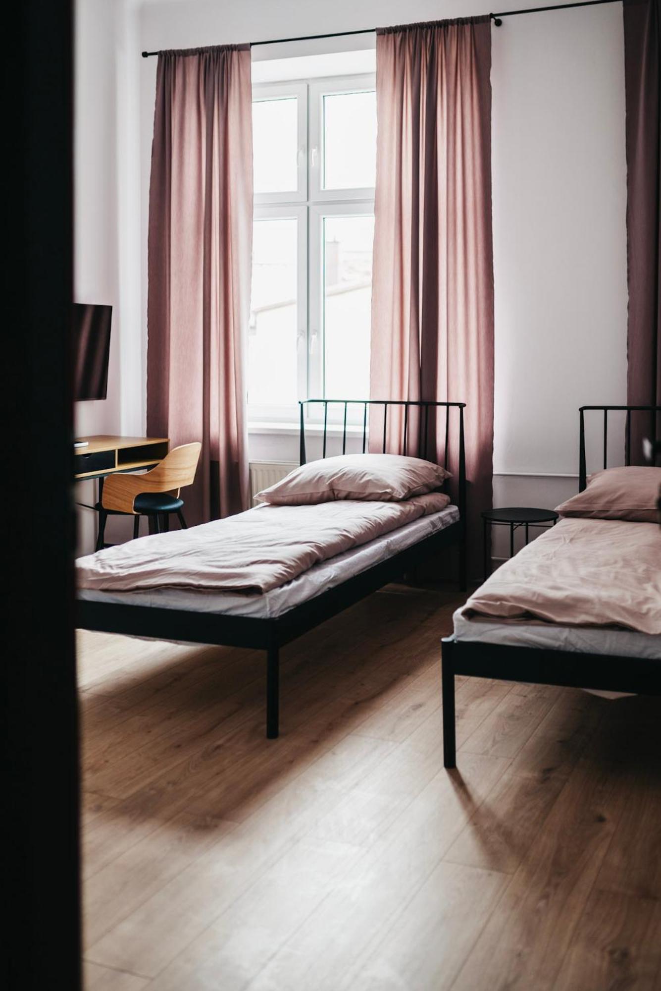 Hostel Kamienica 9 Sosnowiec Esterno foto